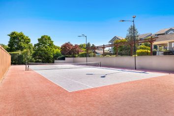 Tennis at MAA Centreville luxury apartment homes in Centreville, VA