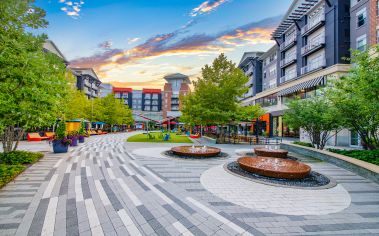 Courtyard at MAA National Landing luxury apartment homes in Washington, DC