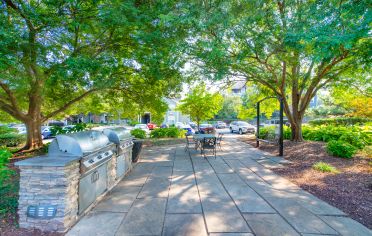 Grills at Post Corners luxury apartment homes in Centreville, VA near Washington, DC