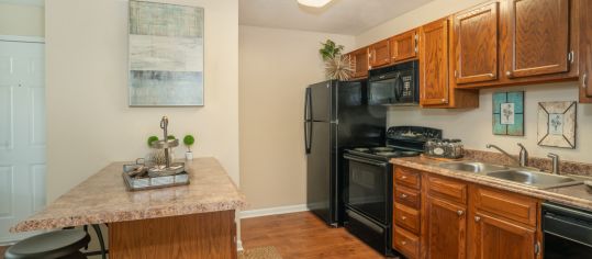 Kitchen 1 at Hamilton Pointe luxury apartment homes in Chattanooga, TN