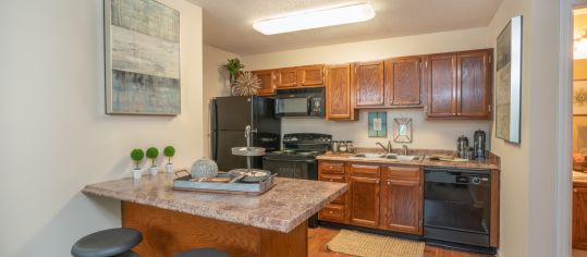 Kitchen 2 at Hamilton Pointe luxury apartment homes in Chattanooga, TN