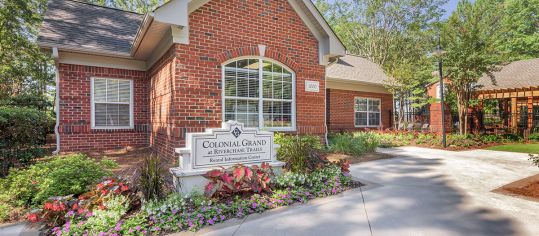 Clubhouse Exterior at Colonial Grand at Riverchase Trails luxury apartment homes in Birmingham, AL