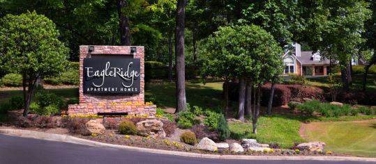 Entrance at Eagle Ridge luxury apartment homes in Birmingham, AL