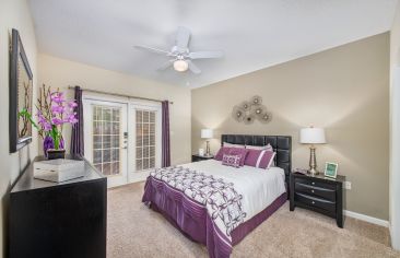 Bedroom at Colonial Grand at Edgewater in Huntsville, AL