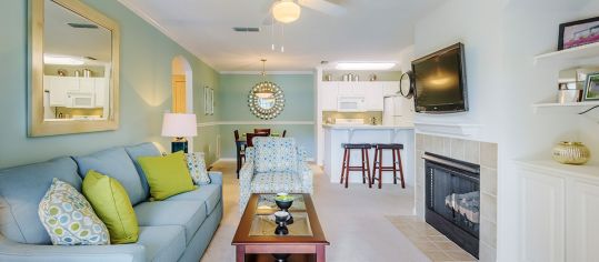 Living Room at Colonial Grand at Madison luxury apartments homes in Huntsville, AL 