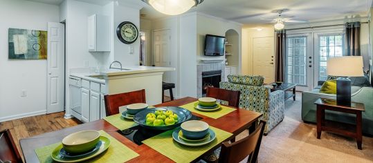 Dining Room at Colonial Grand at Madison luxury apartments homes in Huntsville, AL 