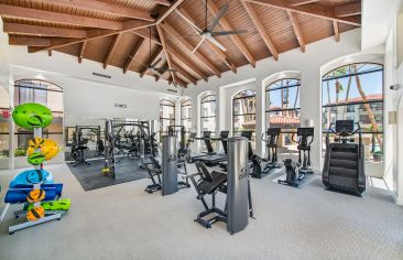 Fitness Center at MAA Camelback in Phoenix, AZ