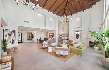 Leasing Center at MAA Camelback in Phoenix, AZ