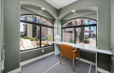 Lounge Workspace at MAA Camelback luxury apartment homes in Scottsdale, AZ