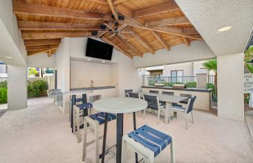 Pool Lounge at MAA Camelback luxury apartment homes in Scottsdale, AZ