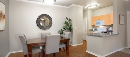 Dining area at MAA City Gate luxury apartment homes in Phoenix, AZ