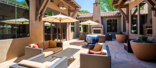 Outdoor patio at Sky View Ranch luxury apartment homes in Phoenix, AZ