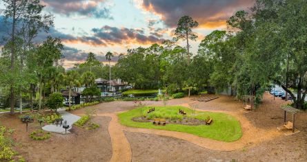 Courtyard at Coopers Hawk luxury apartment homes in Jacksonville, FL