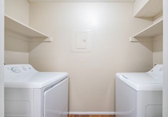 Laundry Units at Lakeside Apartments in Jacksonville, FL