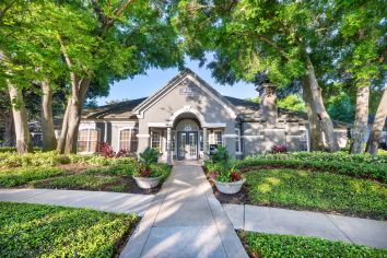 Leasing office at MAA Heathrow luxury apartment homes in Heathrow, FL