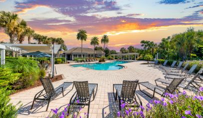 Pool at MAA Twin Lakes in Orlando, FL