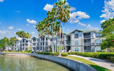 Bay Building at MAA Bay View luxury apartment homes in Tampa, FL