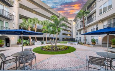 Courtyard at MAA Harbour Island in Tampa, FL