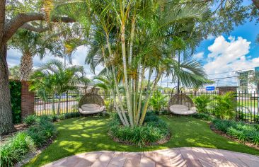 Lounge Chairs at MAA Hyde Park in Tampa, FL