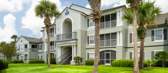 Exterior at MAA Lakewood Ranch luxury apartment homes in Tampa, FL