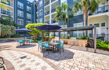 Grilling area at MAA Soho Square in Tampa, FL