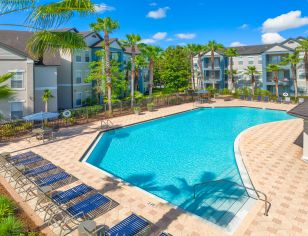 Pool at MAA Tampa Oaks in Tampa, FL