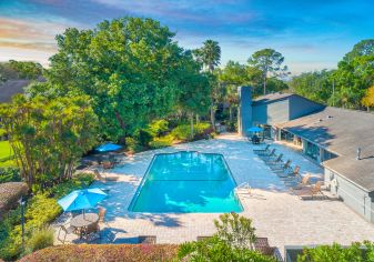 Pool at The Links at Carrollwood luxury apartment homes in Tampa, FL