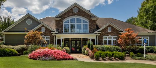 Exterior at MAA Barrett Creek luxury apartment homes in Atlanta, GA