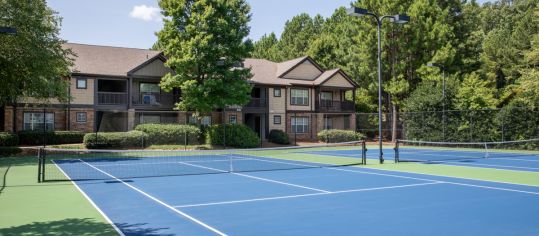 Tennis Court at MAA Berkeley Lake luxury apartment homes in Duluth, GA