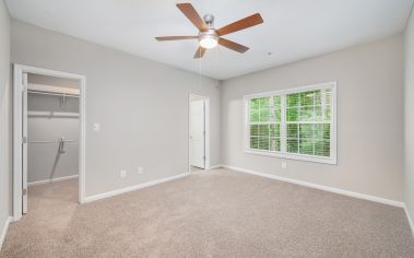 Bedroom at MAA Brookhaven in Atlanta, GA