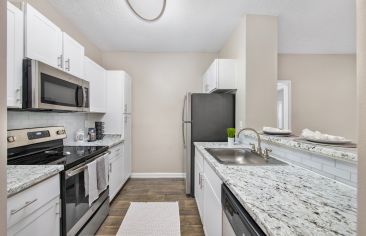 Kitchen at MAA Brookhaven in Atlanta, GA