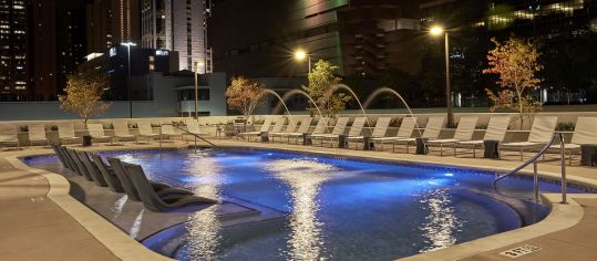 Courtyard at MAA Centennial Park luxury apartment homes in Atlanta, GA