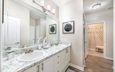 Bathroom MAA Gardens luxury apartment homes in Atlanta, GA