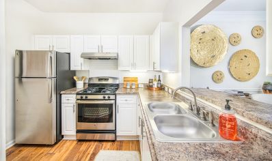 Kitchen at MAA Pleasant Hill luxury apartment homes in Atlanta, GA