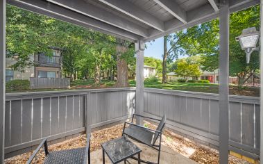 Outdoor patio at Stonemill Village in Louisville, KY