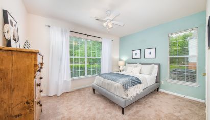 Bedroom at MAA Beverly Crest in San Antonio, TX