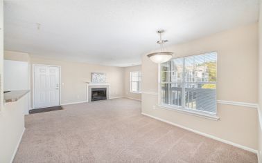 Dining Room at MAA Chancellor Park luxury apartment homes in Charlotte, NC