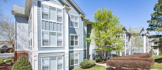 Exterior at MAA Research Park luxury apartment homes in Durham, NC