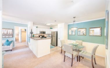 Dining area at MAA Arringdon luxury apartment homes in Morrisville, NC