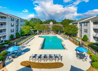 Pool area at MAA Beaver Creek in Raleigh, NC