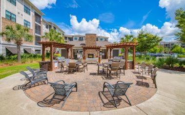 Outdoor Grilling Area at MAA 1201 Midtown luxury apartments in Charleston, SC