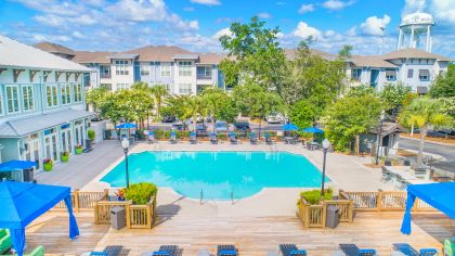 Pool deck at MAA River's Walk luxury apartment homes in Mt. Pleasant, SC