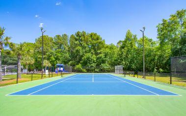 Tennis at MAA Water's Edge luxury apartment homes in Charleston, SC