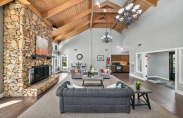 Clubhouse at MAA Park Place luxury apartment homes in Spartanburg, SC