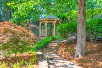 Gazebo at MAA Park Place luxury apartment homes in Greenville, SC