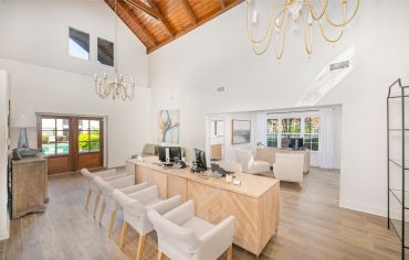 Clubhouse at MAA Hamilton luxury apartment homes in Chattanooga, TN