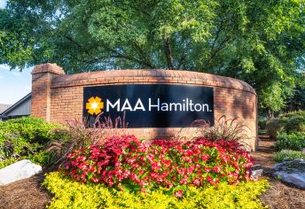 Signage at MAA Hamilton luxury apartment homes in Chattanooga, TN