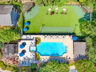 Pool at MAA Windridge luxury apartment homes in Chattanooga, TN