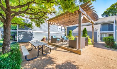 Grilling Area  at Park Estate in Memphis, TN