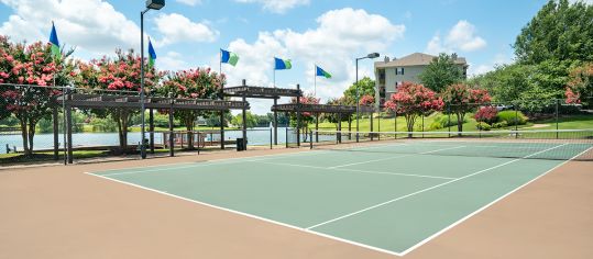 Tennis Court at Reserve at Dexter Lake luxury apartment homes in Memphis, TN